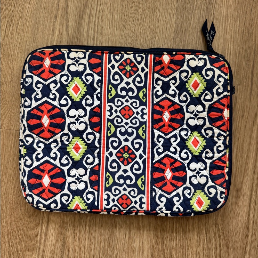 Vera Bradley Va Va Bloom Quilted Laptop Sleeve Excellent Condition